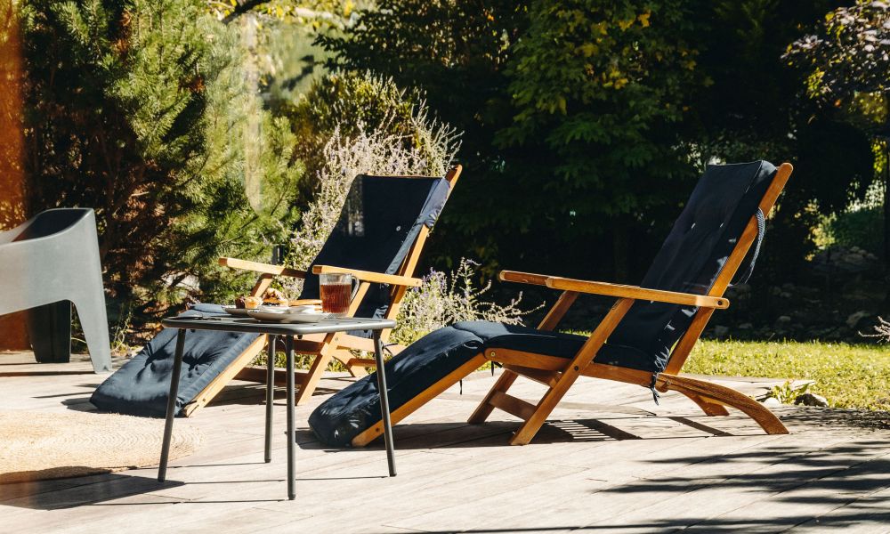 Terrasse avec bain de soleil