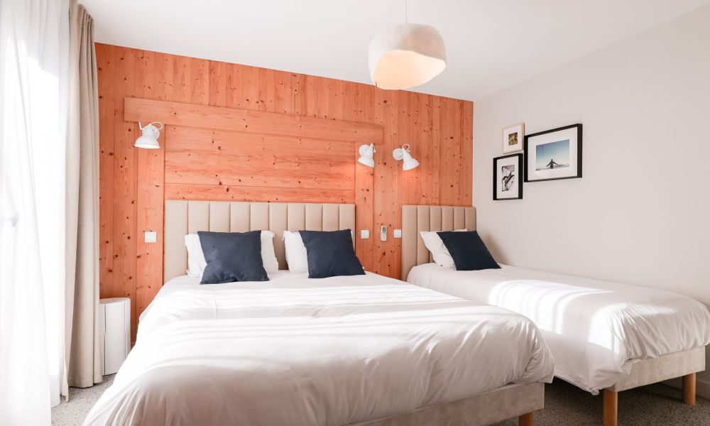 chambre Triple famille deux gares
