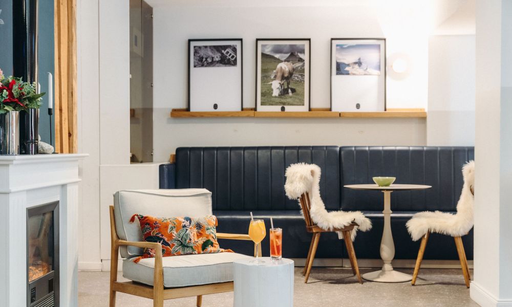 Bar next to train station le Fayet